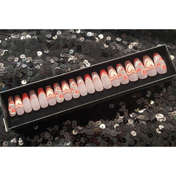 Be My Valentine Press On Nail Set - Picture 2 of 2